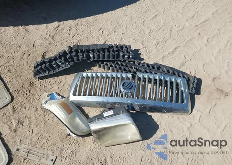 2008 Mercury Grand Marquis Gs из США, поврежденный, VIN 2MEFM74V88X609779